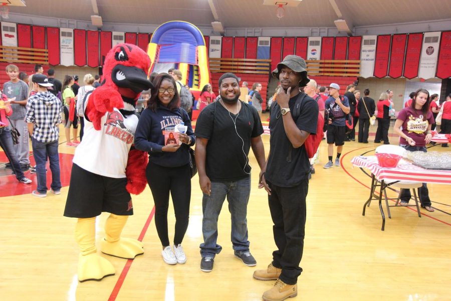 Students pose with Laker Louie during a school event.Photo retrieved from Lake Land College.