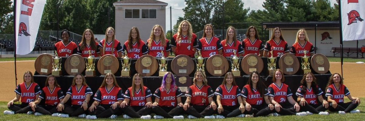 Lake Land College Lady Lakers Softball team photo.